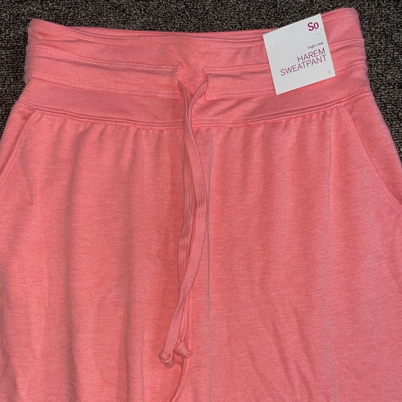 Women’s High-Rise Joggers NWT - Picture 5 of 8